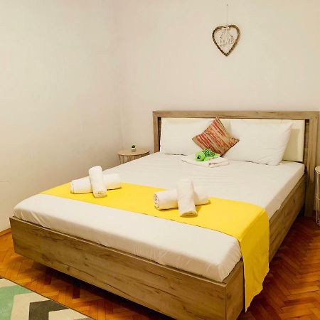 Ultracentral Apartment With All You Need: Wifi, Tv, Ac, Washer, Coffe Temešvár Exteriér fotografie
