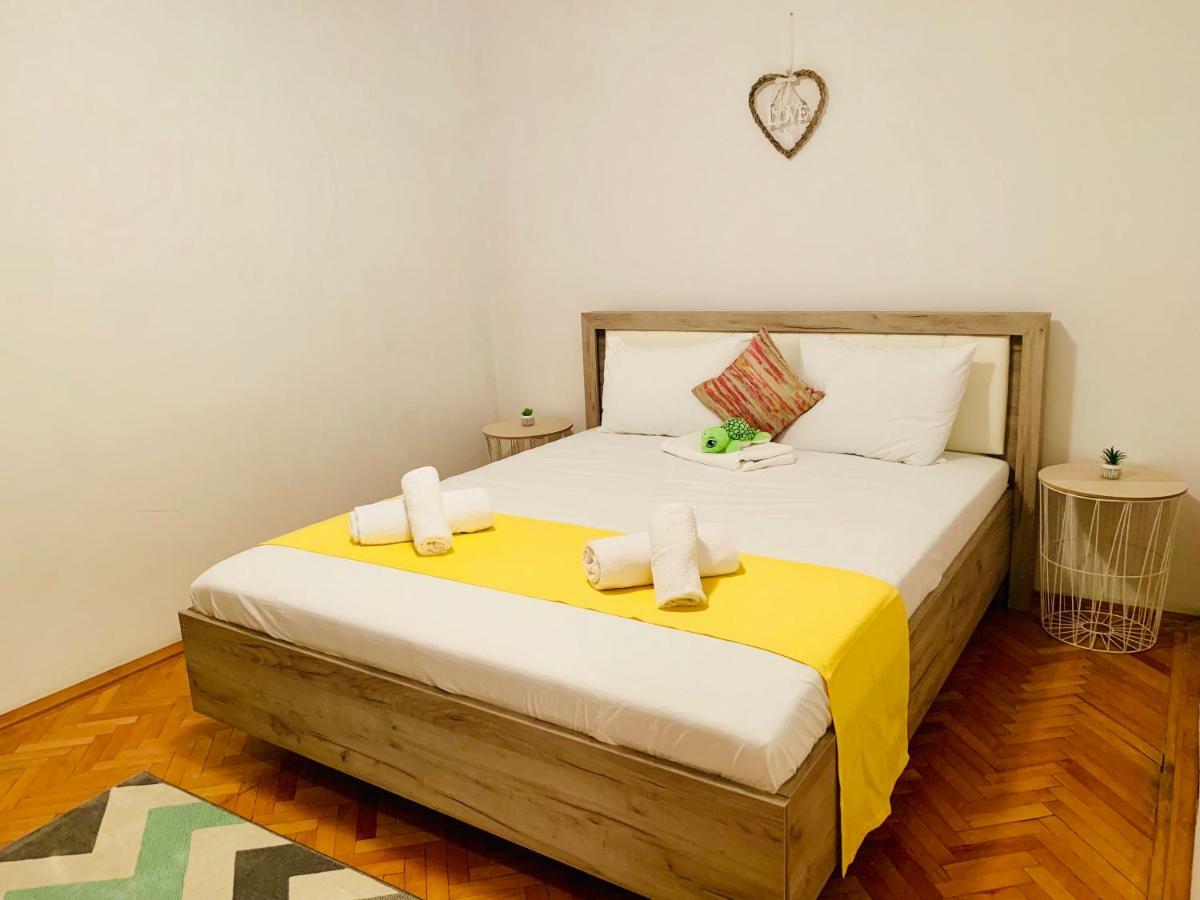 Ultracentral Apartment With All You Need: Wifi, Tv, Ac, Washer, Coffe Temešvár Exteriér fotografie